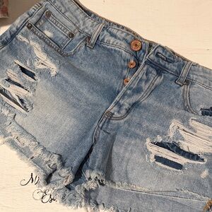 AE Distressed Denim Women's Shorts